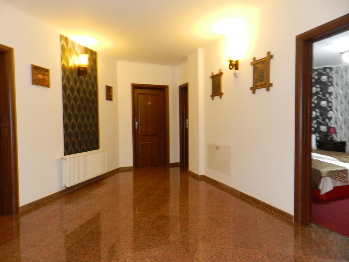 Marinii Hotel Bucarest